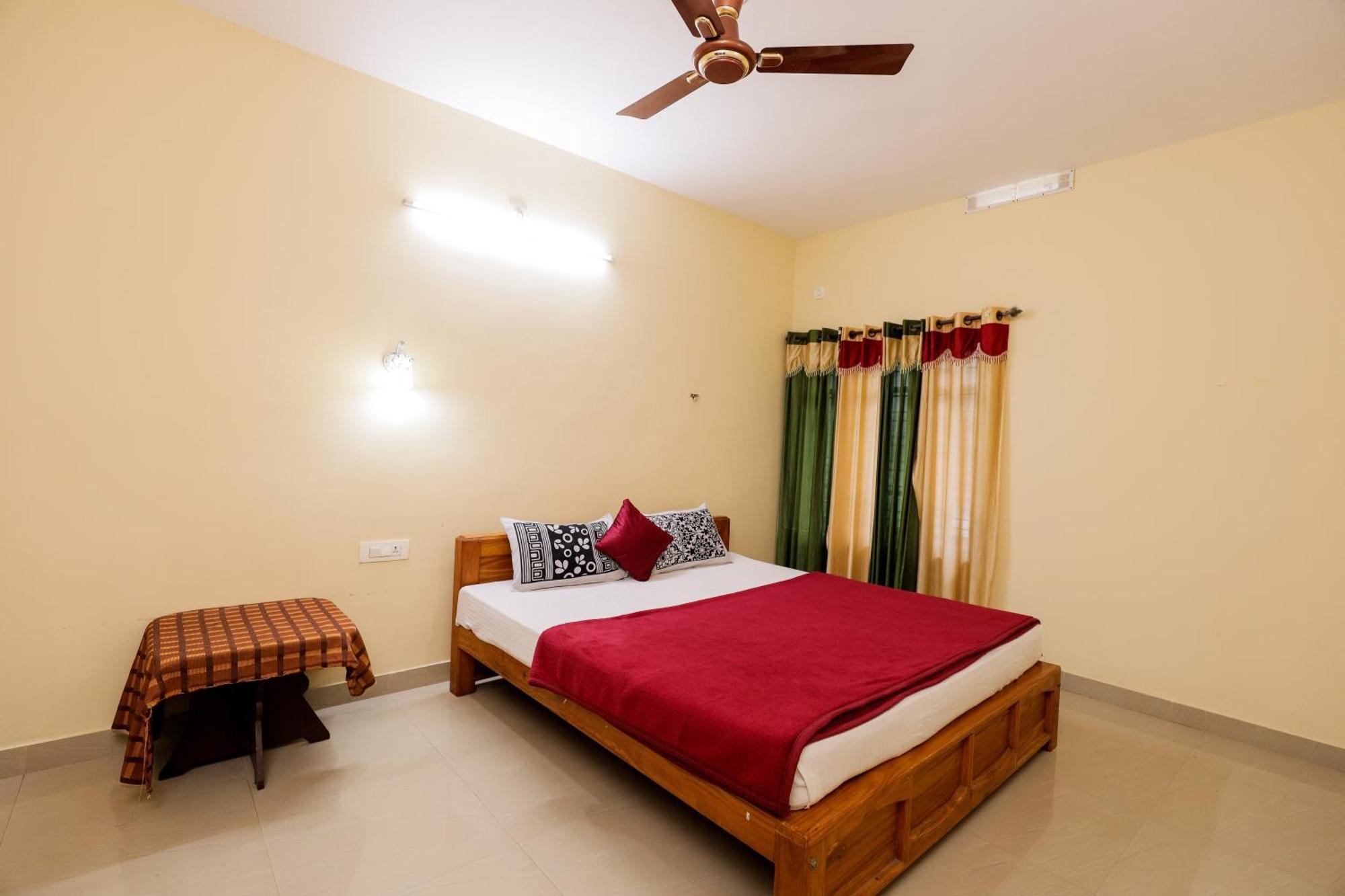 Sky Blue Homestay With Pool Vythiri Exterior photo